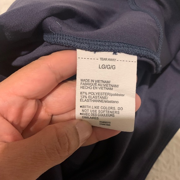 Under Armour Compression leggings size L. Tempered steel color. Has pocket! - Picture 4 of 6